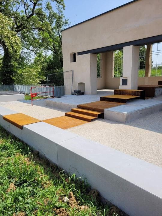 Bandeau escalier en acier Corten — photo 2
